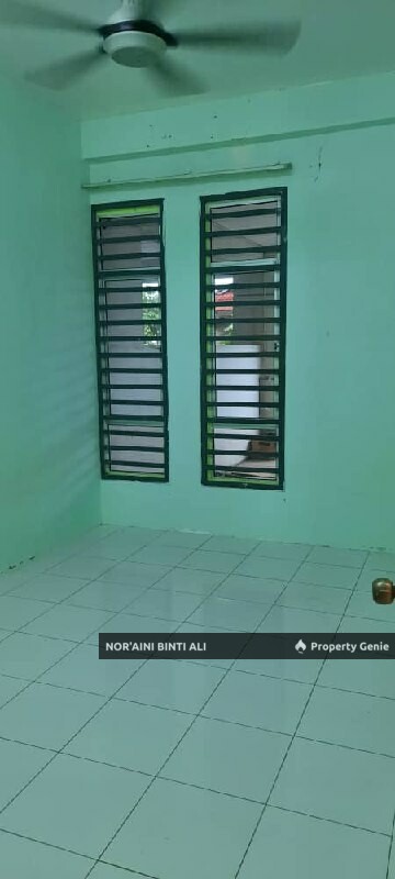 TERES SETINGKAT UNTUK DIJUAL Taman Tunas Mahkota, Sri Mahkota Permai, Batu 11 Kuantan Pahang.