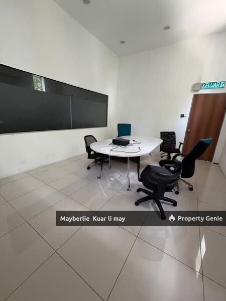 RENT RM45K 3. 5 Storey Semi-D Factory at Seksyen 51, Petaling Jaya