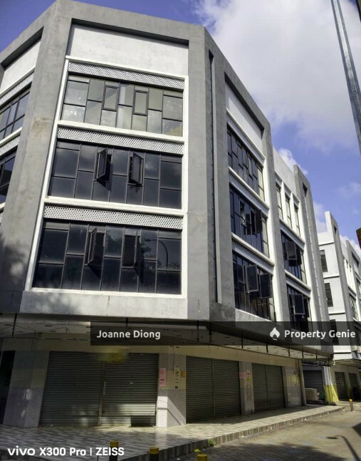 Taman Sri Muda Ground Floor Corner Shop
