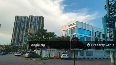 Bandar Puteri Puchong 3 Story Semi-Detached Factory for SALE