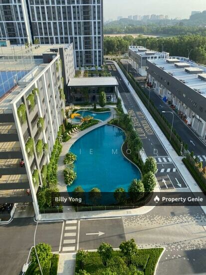 (Low deposit) Medium Room in Casa Embun Cybersouth