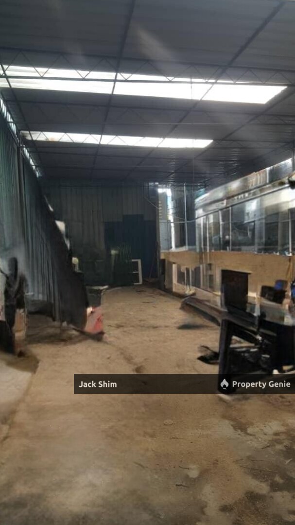 jalan waja taman industri semi d