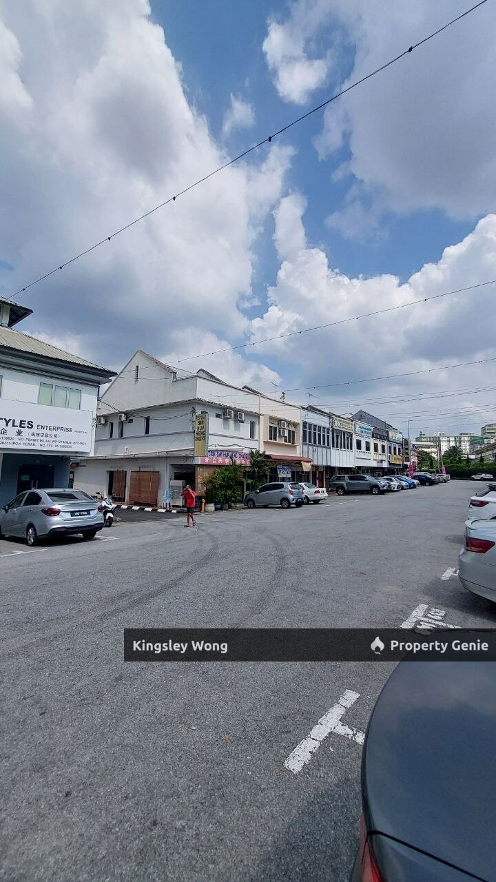 Ipoh Town Taman Jubilee Double Storey Shoplot  Beside octagon condo For Rent