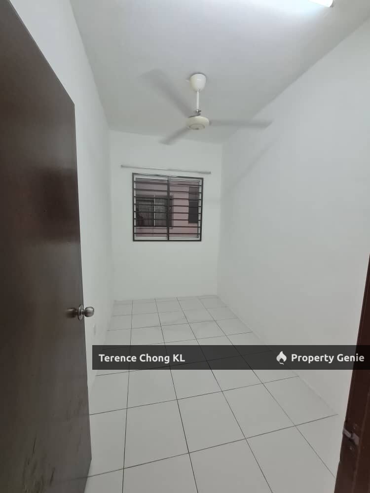 Cheapest Apartment Damai Utama at Bandar Kinrara Puchong for Sale