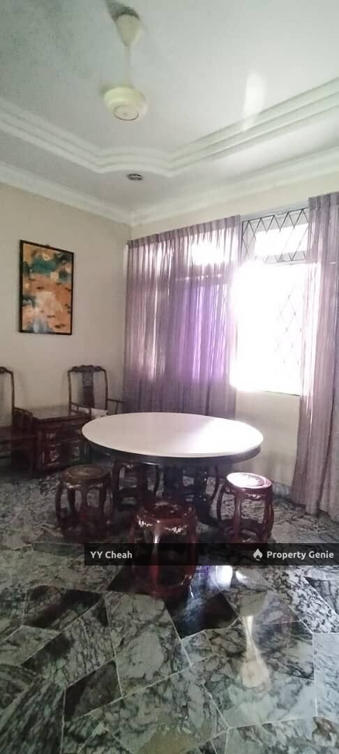 Taman Mansion 2 storey Bungalow 13000 sq ft Freehold Ipoh Town