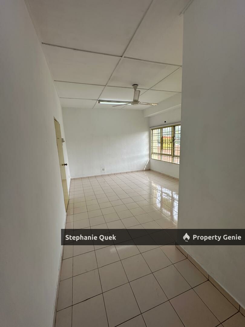Bandar Bukit Tinggi Klang 2 Storey Basic Unit Terrance House For Rent