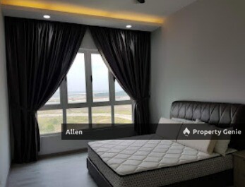 Tropez Residences Danga Bay for Rent Spacious Dual Key Condominium