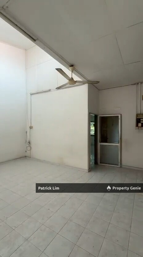 Melaka Baru @ 1st Floor Shoplot for Rent