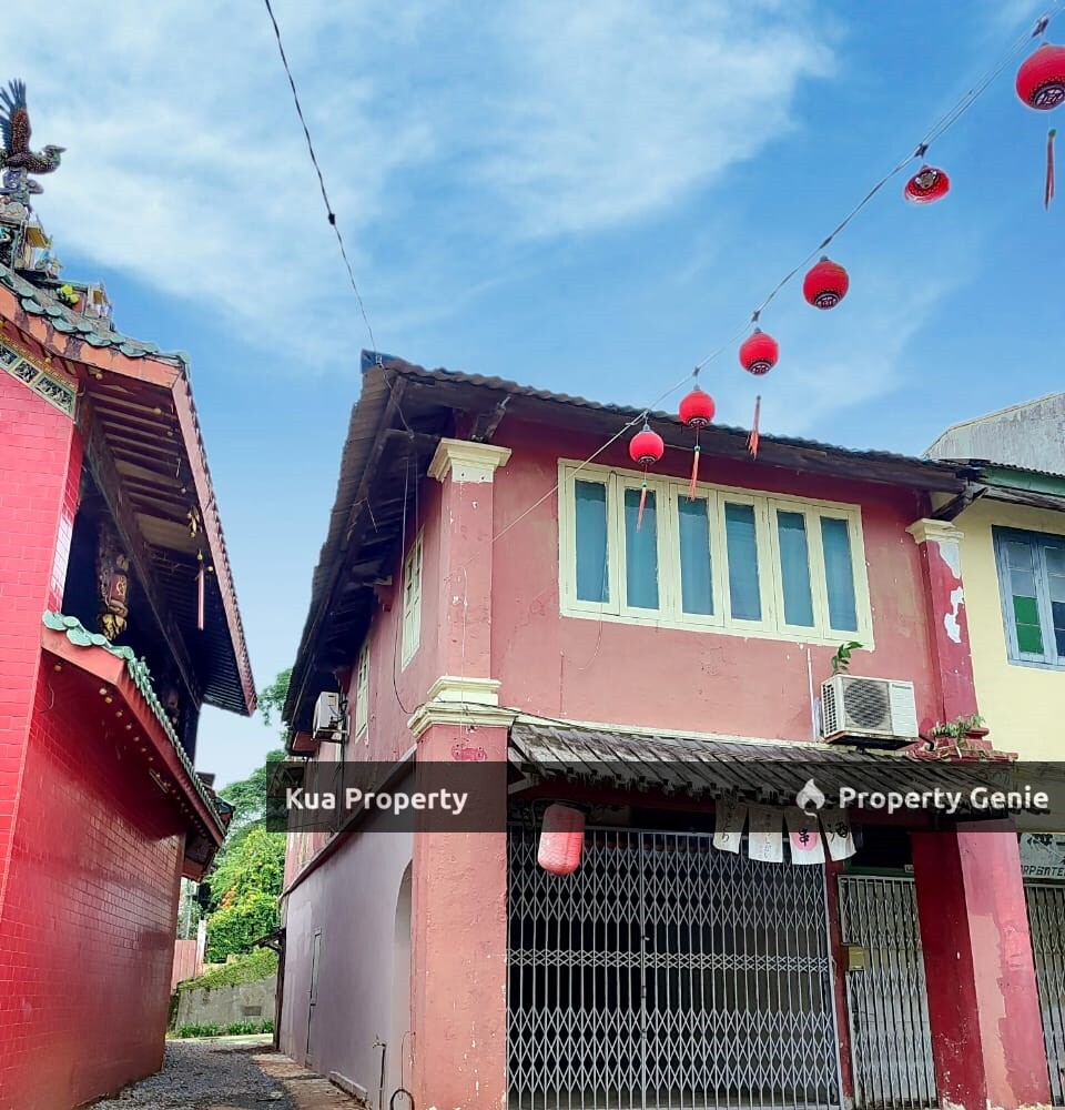 Double Storey Corner Shop House For Sale! Located at Ewe Hai Street