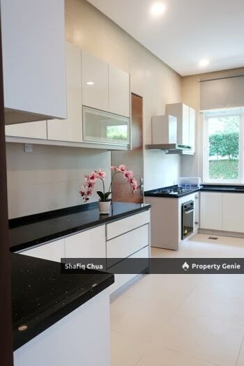 Fully Furnished Exclusive Double Storey Bungalow Diamond Hill For Rent