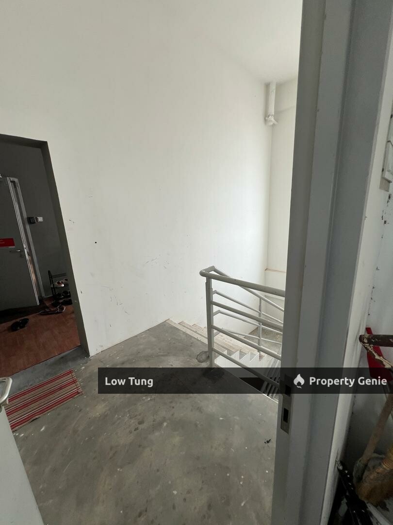 Adjoining Semi-D factory for Sale at Perdana Industrial Park