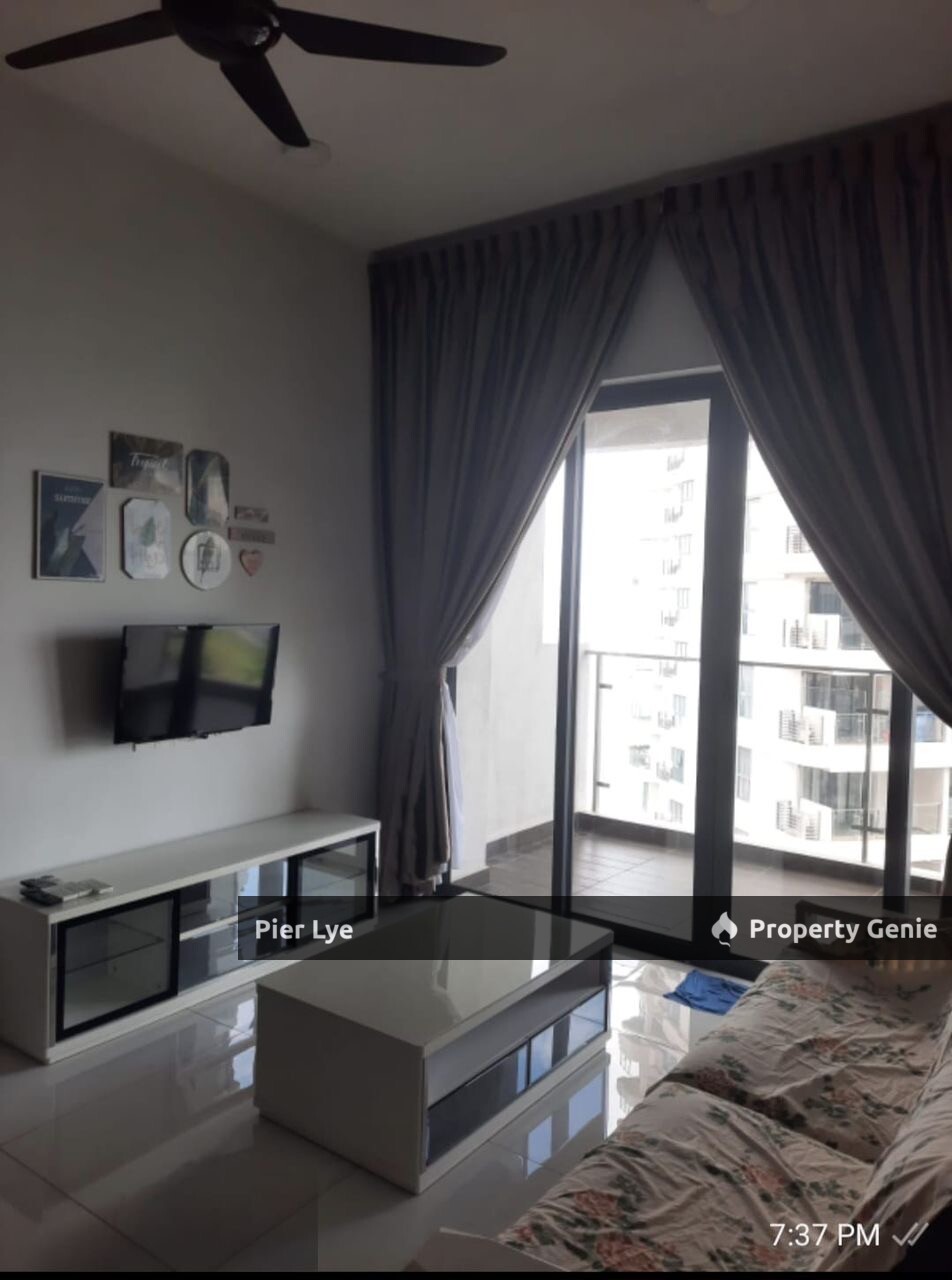 Royal Strand @ Country Garden