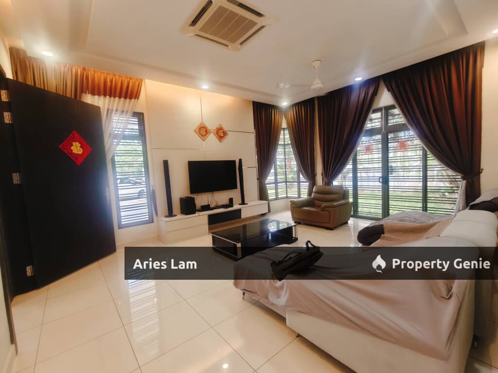 Taman Impian Emas 2 Storey Semi Detached Corner Lot