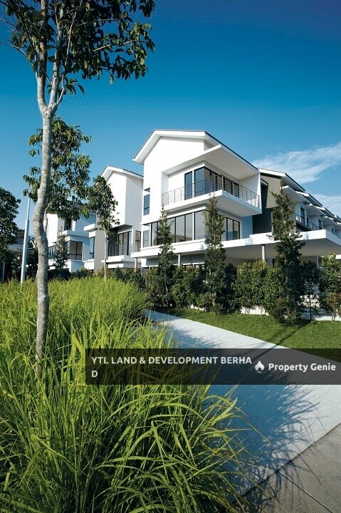 Lake Fields, Sungai Besi