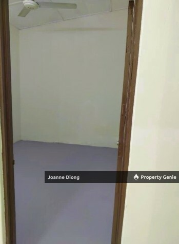 Sek 8 PJ Single Storey House