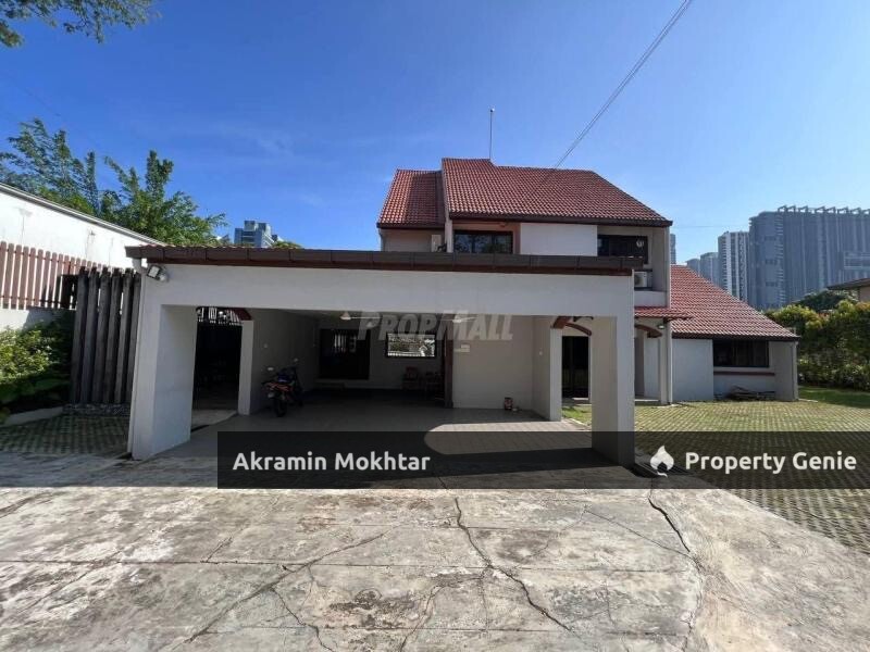 Freehold & Partially Furnished | 2 storey Bungalow with huge land size @ Ampang Hilir,KL