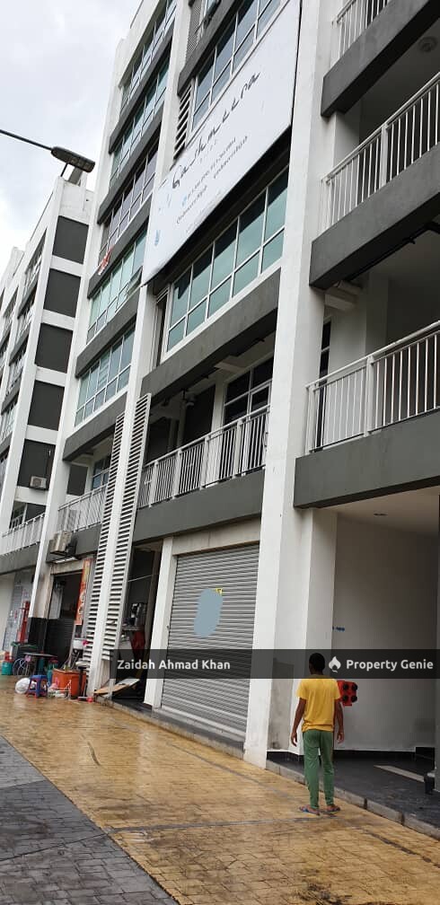 OSTIA BUSINESS AREA BANDAR BARU BANGI SHOP FOR SALE FACING MAINROAD TENANTED GOOD ROI
