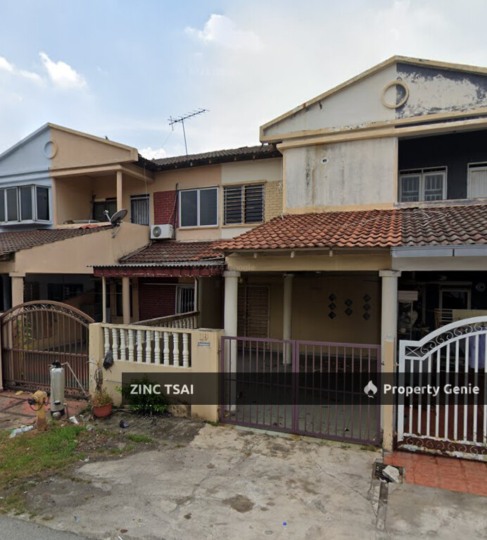 2 Storey Terrace @ Taman Klang Utama {Save RM 130,000} 8 mins drive to KTM Klang_6 mins drive to AEON Mall Bukit Tinggi