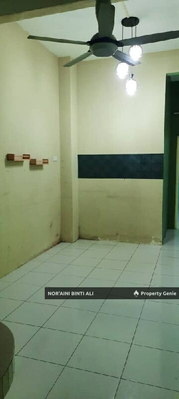 TERES SETINGKAT UNTUK DIJUAL Taman Tunas Mahkota, Sri Mahkota Permai, Batu 11 Kuantan Pahang.
