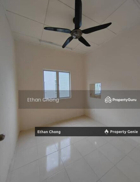 SAUJANA UTAMA 3 TERRACE PARTIAL FURNISHED HOUSE FOR RENT