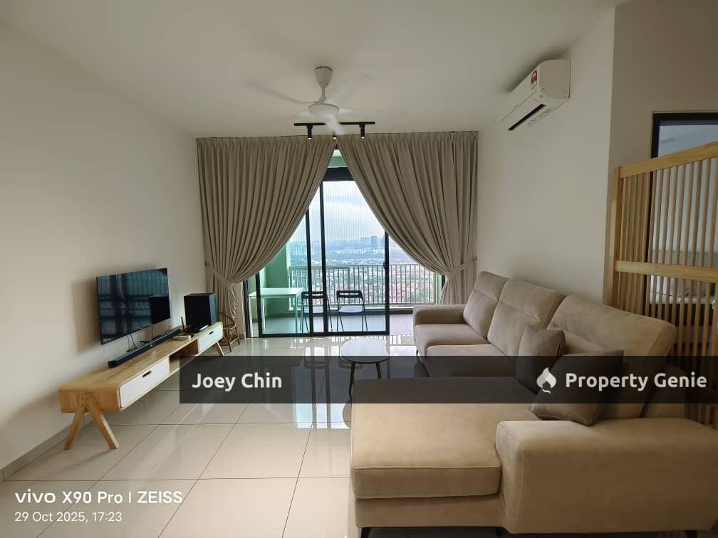 Molek Pine 4-High Floor JB City View Condo Fully Furnished For Rent