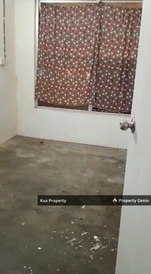 First Floor Shophouse FOR RENT! Located at City Square, Pending