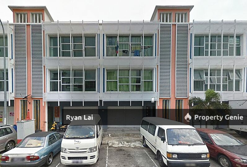 3 Storey Shop Office @  Tasik Raja Lumu L | Save up to 937k | Below Market Value 46% Auction Property!