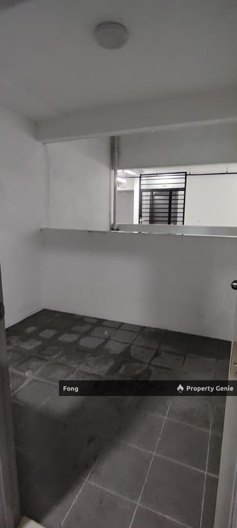 Casa Jasmine 4 rooms Brand New Setia Alam 2 parking Swimming pool