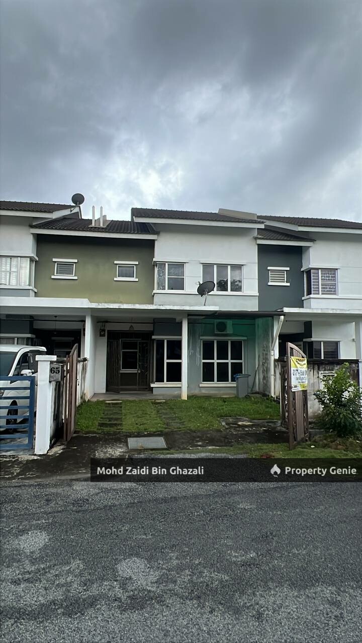 4-Bedroom Home in Bandar Baru Enstek, Negeri Sembilan