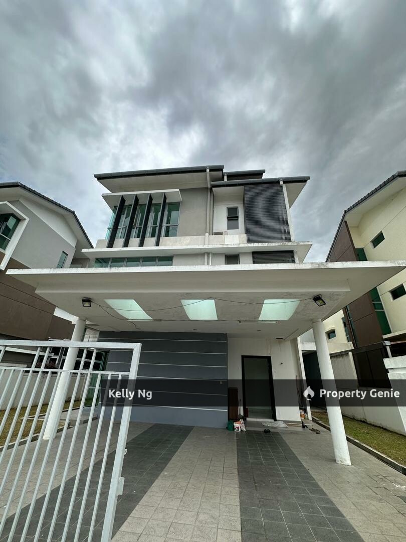 3 Sty Bungalow House At ambang Botanic 2 Klang For Sale & Rent