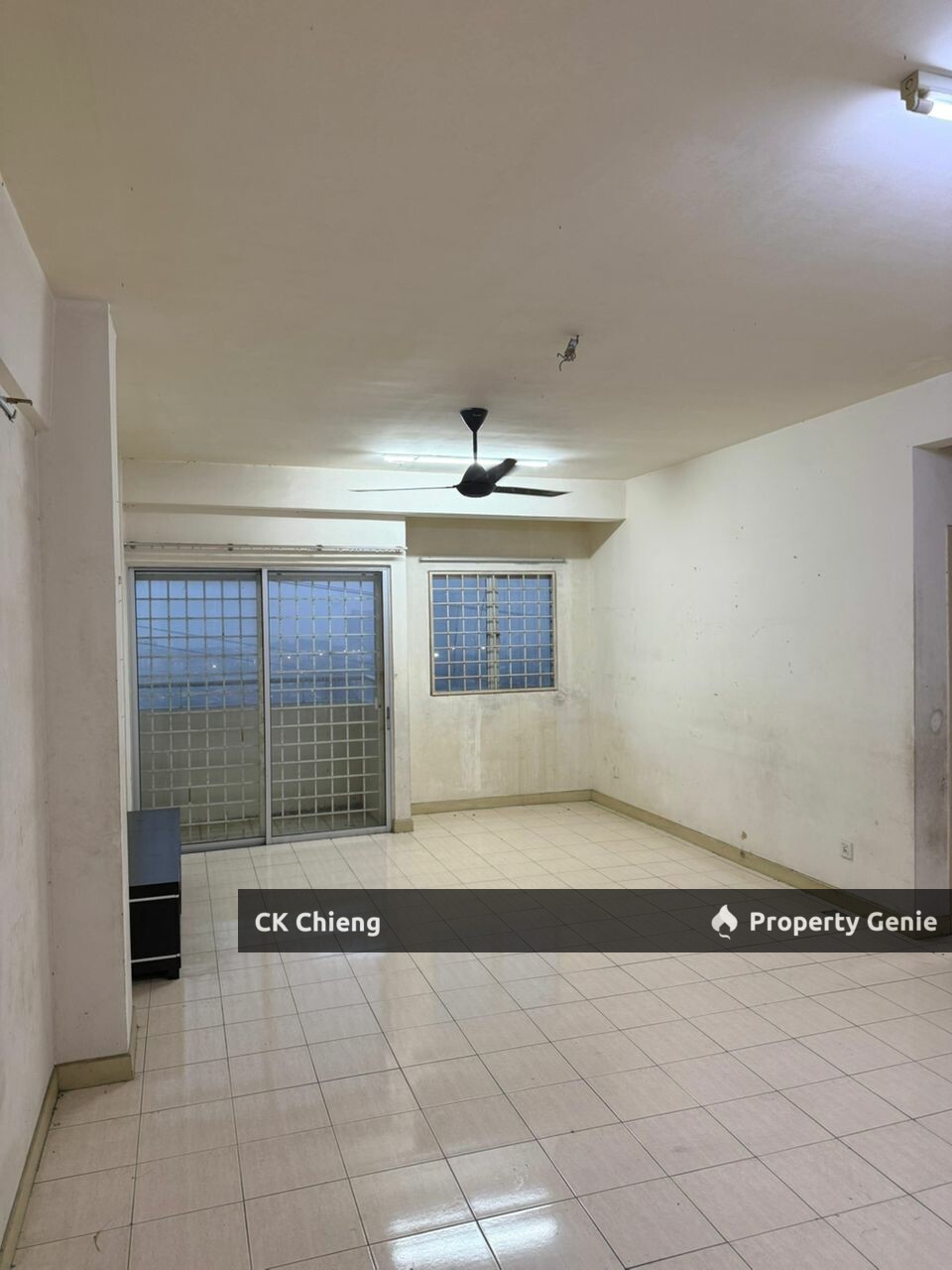 Belimbing Height Apartment, Freehold Non Bumi, 958sqft 3 Rooms, Seri Kembangan