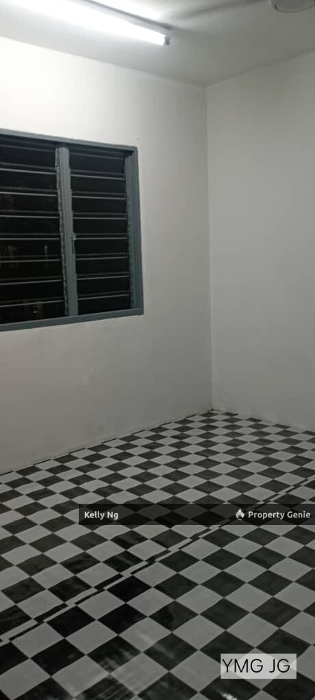 Rebana Flat Good Condition At Bukit Raja Klang