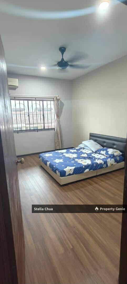 For RENT 🏡Double Storey House 📍Jalan Dedap Taman Johor Jaya
