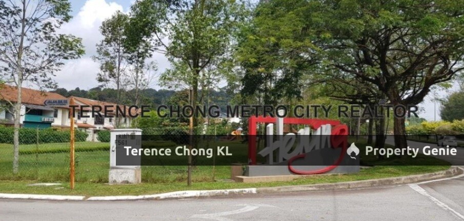 Gated and Guarded Freehold 2sty house at BK5E Hening , Bandar Kinrara Puchong