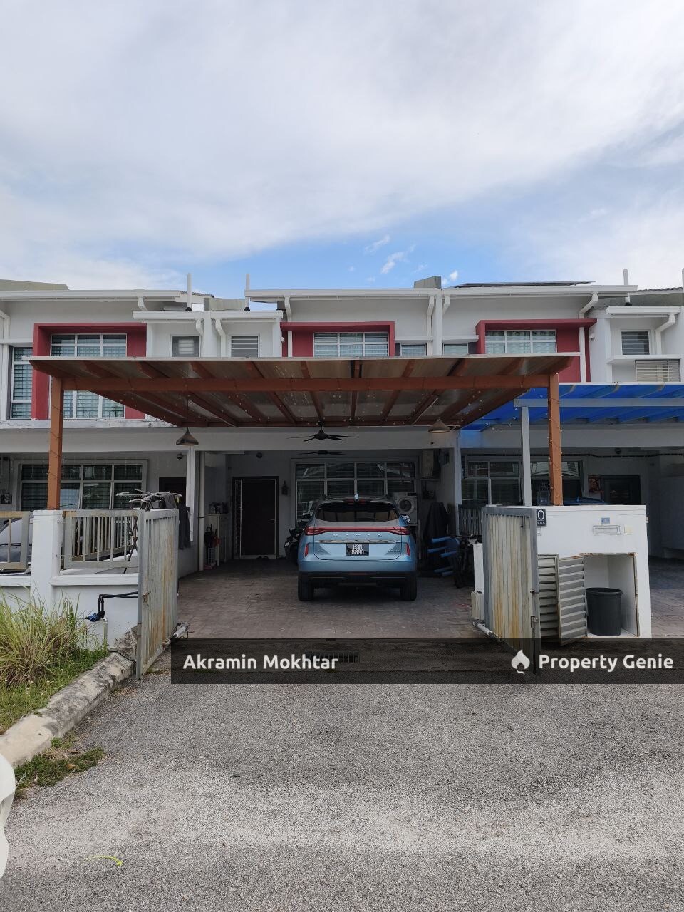 2 Storey intermediate terrace in Bandar Hillpark, Puncak Alam