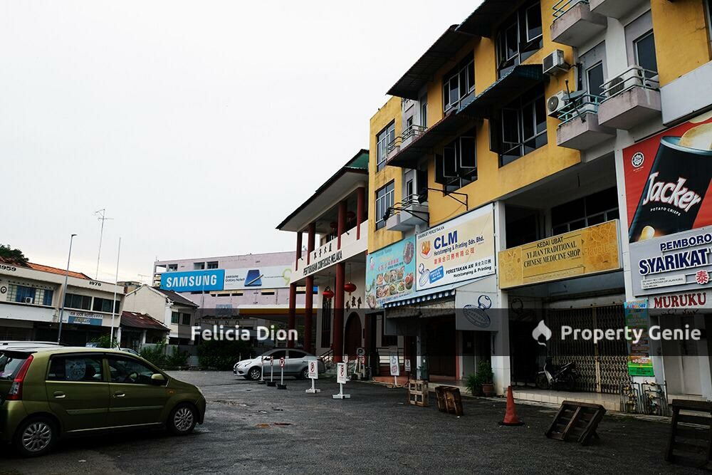 KAMPUNG HULU 4STY SHOP HOUSE FOR SALE🏢🏕️WALKING DISTANCE TO JONKER