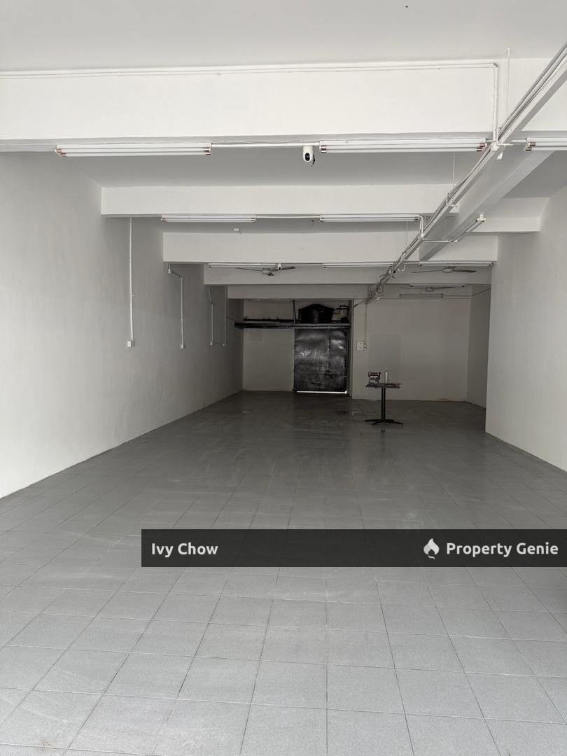 Taman Nusa Bestari shop for rent