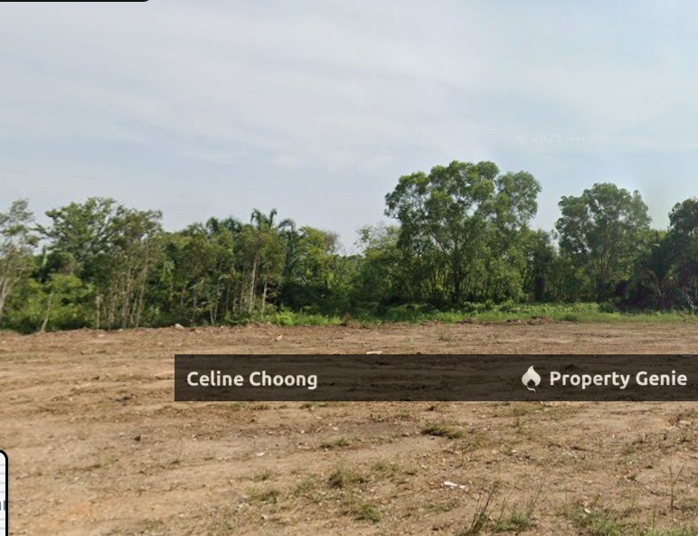 Jenjarom, industrial zoning land