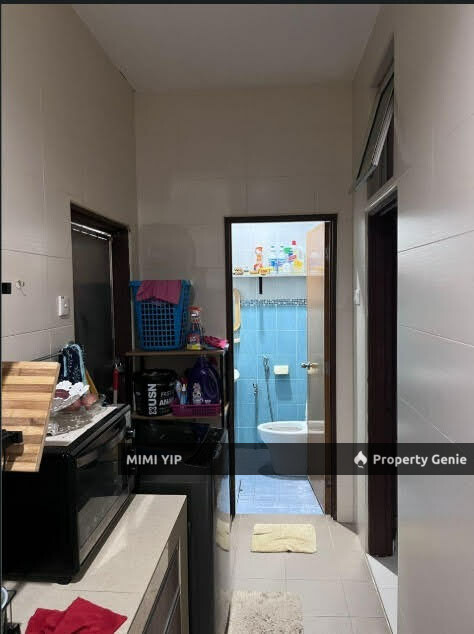 Bandar Mahkota Cheras 2-Storey Terrace House Kitchen Extended Gated Guarded