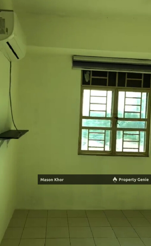 PANGSAPURI KRYSTAL SURIA 750sf BASIC FURNISHEDT BAYAN LEPAS