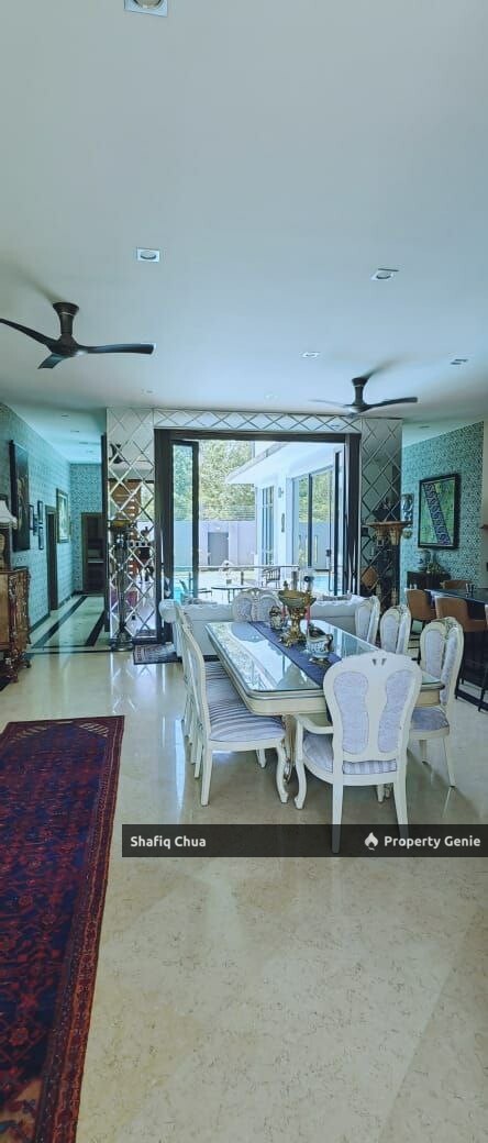 Corner Lot Resort Home Bungalow Living Redefine in Seremban For Sale