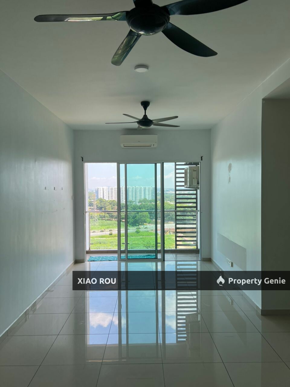 For Sale Parkland Residence 3 Rooms Unit