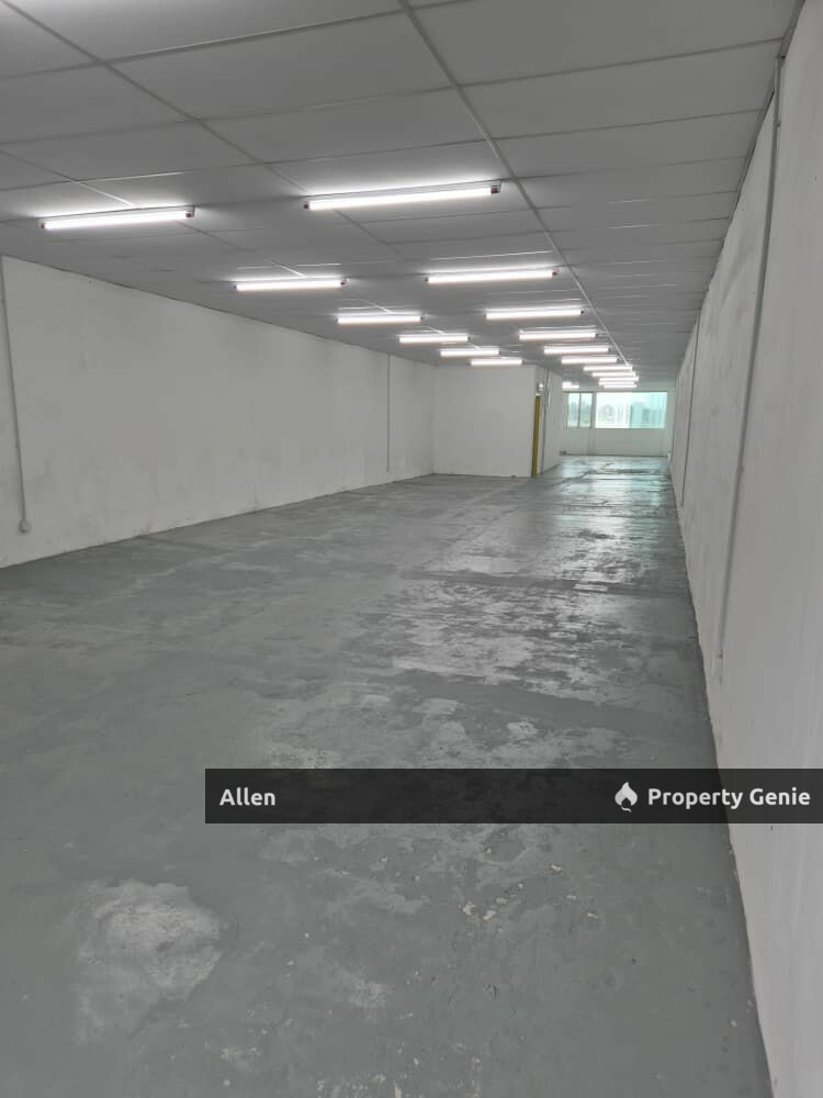 For Rent: Nusa Bestari 3-Storey Intermediate Shoplot Office