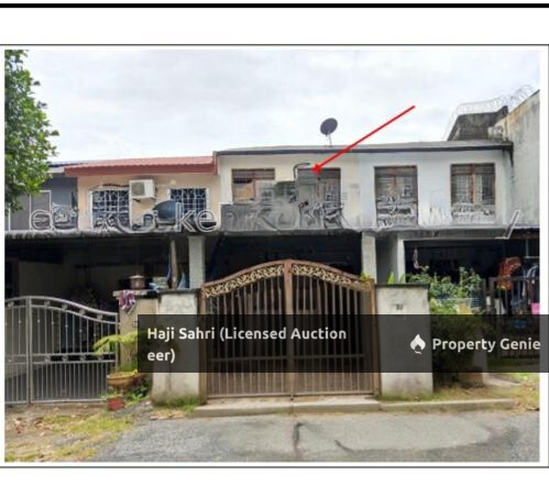 Hartanah merupakan rumah teres 2 tingkat lot tengah yang beralamat pos di NO. 30, JALAN RP 8/2, TAMAN RAWANG PERDANA, 48000, RAWANG, Selangor.