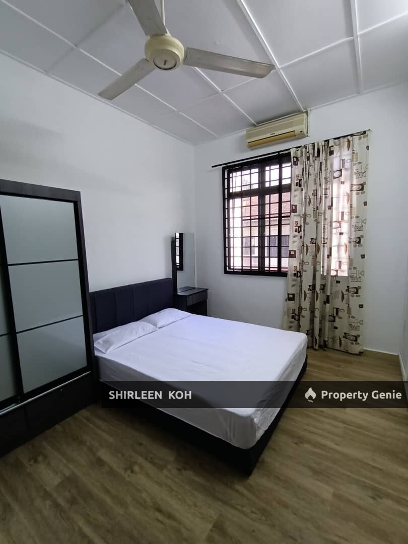 Female room at Taman Bukit Indah @ Iskandar Puteri