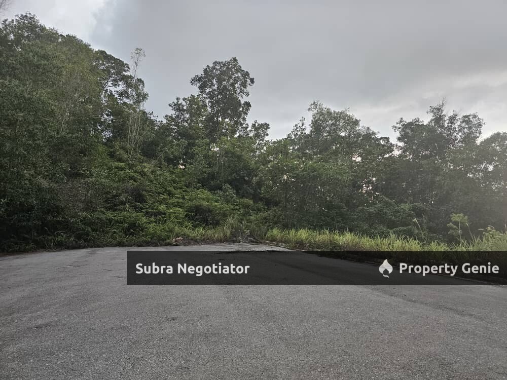 Land at Taman Sari Rawang