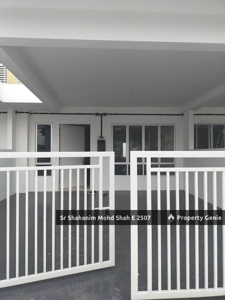 DOUBLE STOREY FOR SALE - LAMAN SENDAYAN, DELIA, BANDAR SRI SENDAYAN, NEGERI SEMBILAN