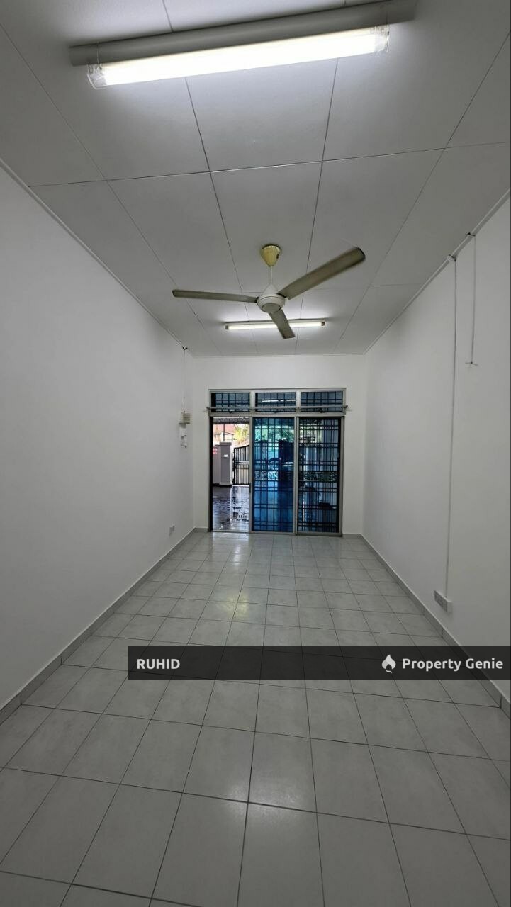 Jalan Merbuk Bandar Putra Kulai - UNBLOCK VIEW SINGLE STOREY TERRACE HOUSE