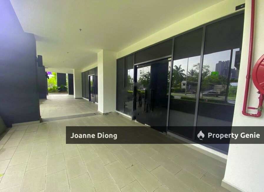 Yolo Signature Ground Floor Shop