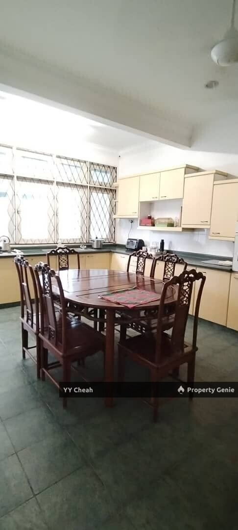 Taman Mansion 2 storey Bungalow 13000 sq ft Freehold Ipoh Town